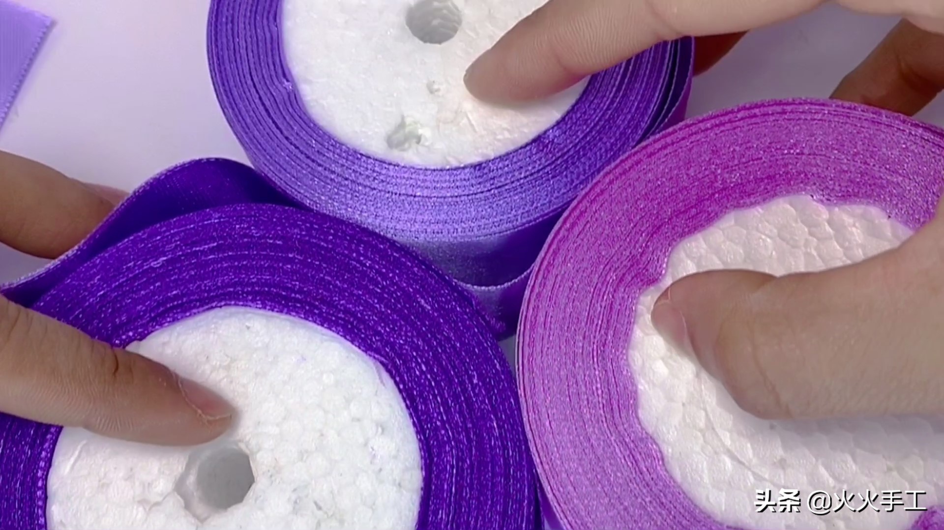 丝带抽丝变芦苇教程,丝带做芦苇草视频