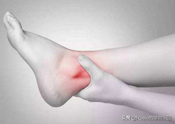 脚踝受限跛脚如何纠正,脚受伤后怎么锻炼脚踝的灵活性