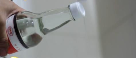 黑色裤子掉色发红怎么恢复,黑色裤子掉色用什么方法解决