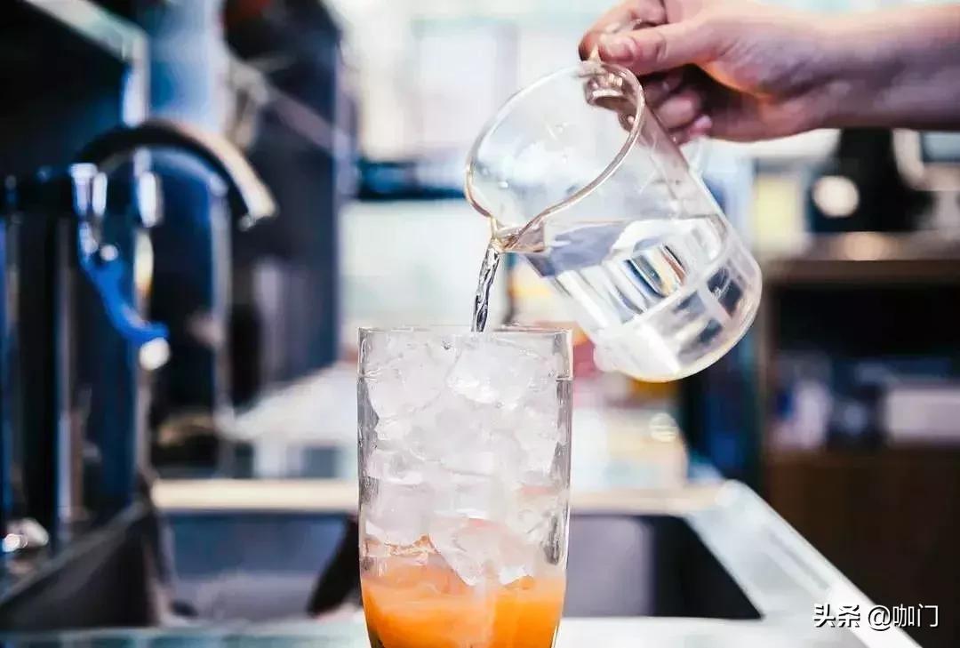 喜茶乐乐茶奈雪的茶哪家更值得去,奈雪的茶喜茶排名