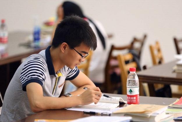 保研和读研哪个好,保研专硕和学硕哪个容易