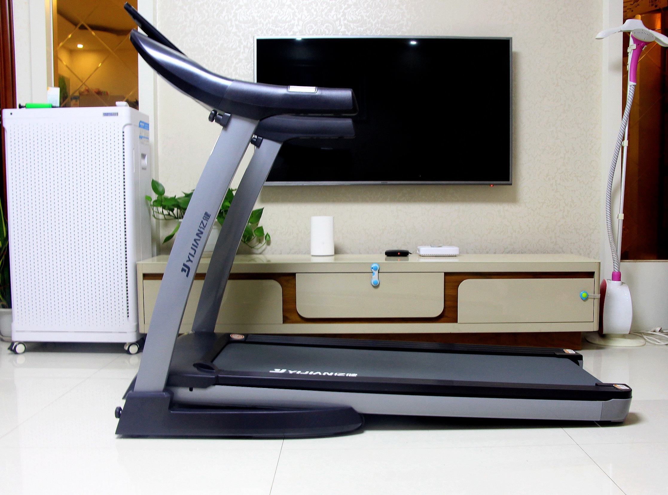 亿健跑步机最新款是哪个型号,亿健智能跑步机m1评测