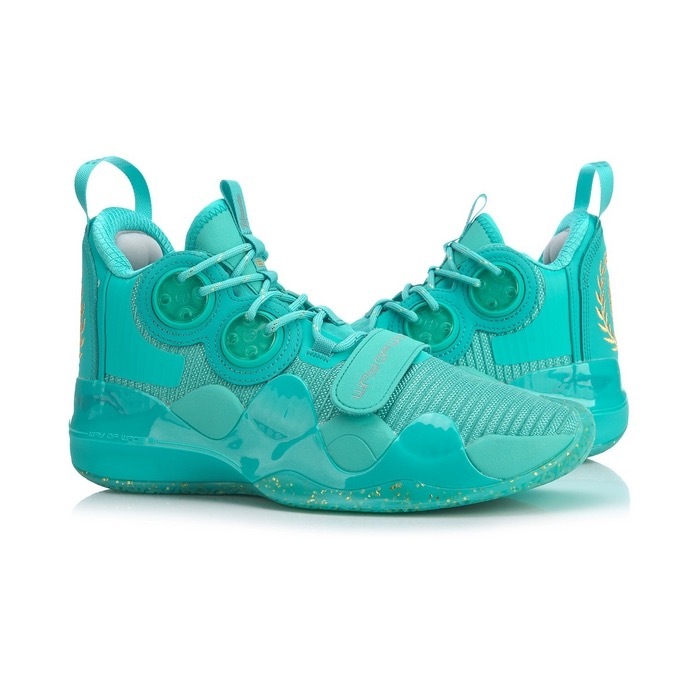 海沃德4与韦德之道10,海沃德上脚新鞋