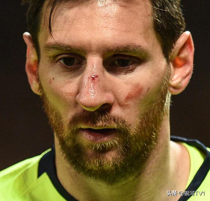 天下足球双骄c罗和梅西,梅西与c罗巅峰对决5比0