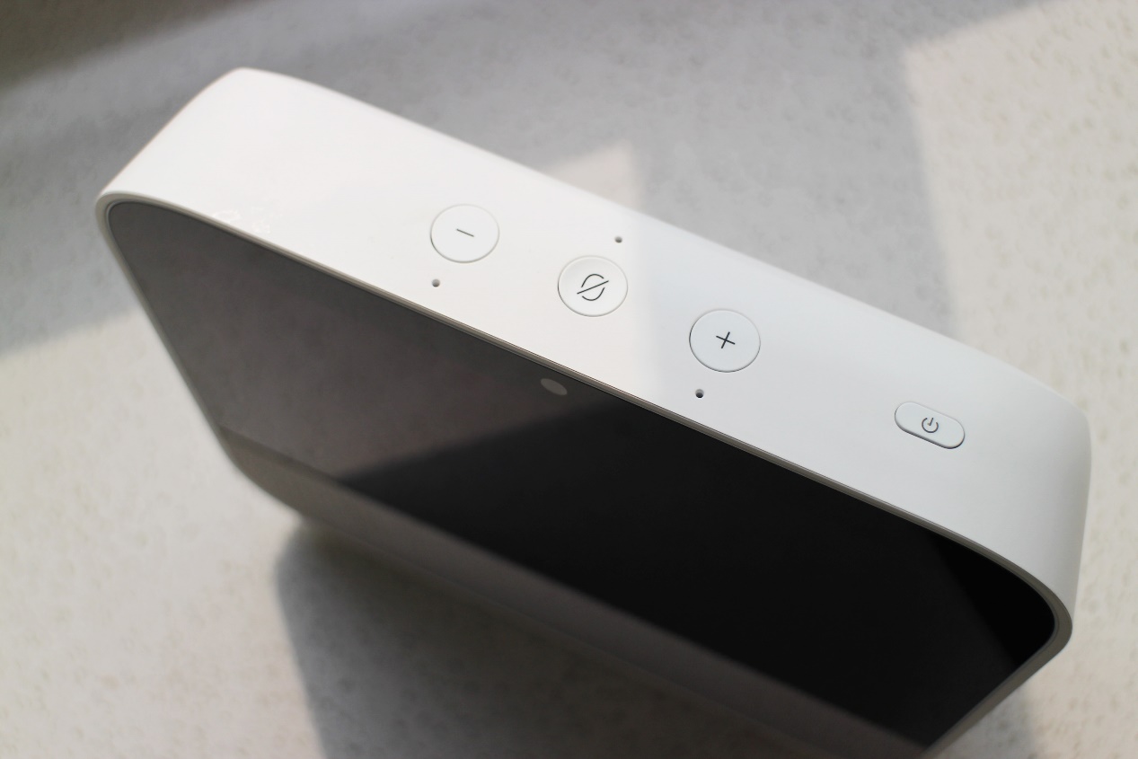 天猫精灵ccl智能音箱和致敬版,天猫精灵cc7e智能音箱