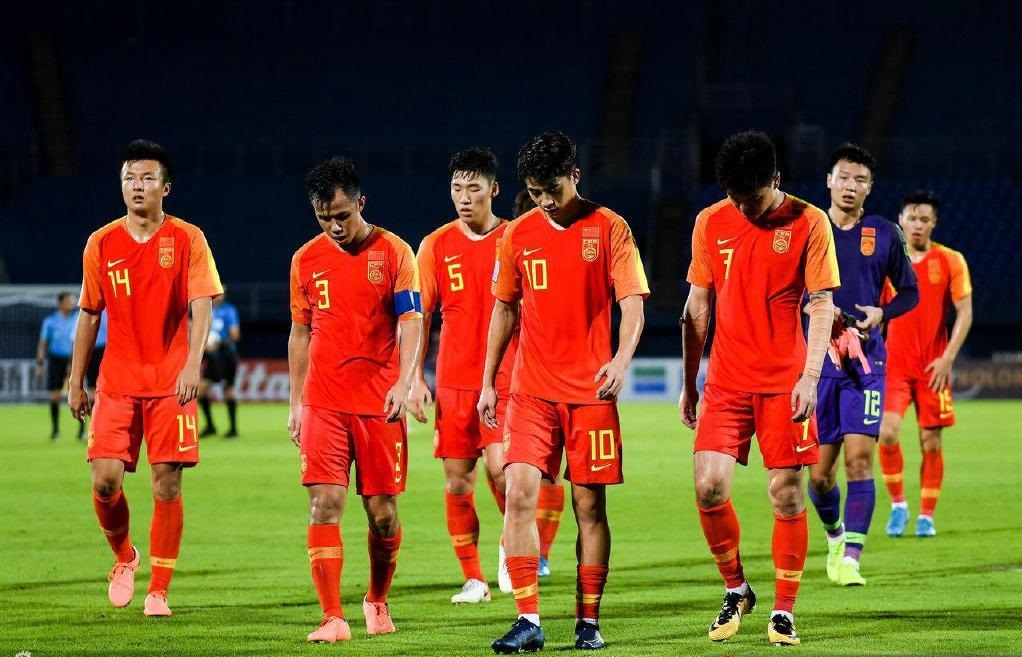 小学都没毕业,男足却被要求写3千字反思?网友:可以找枪手