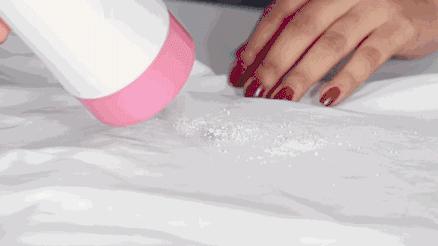 洗衣机衣服染色怎么洗掉妙招,红色的衣服染色怎么洗掉妙招