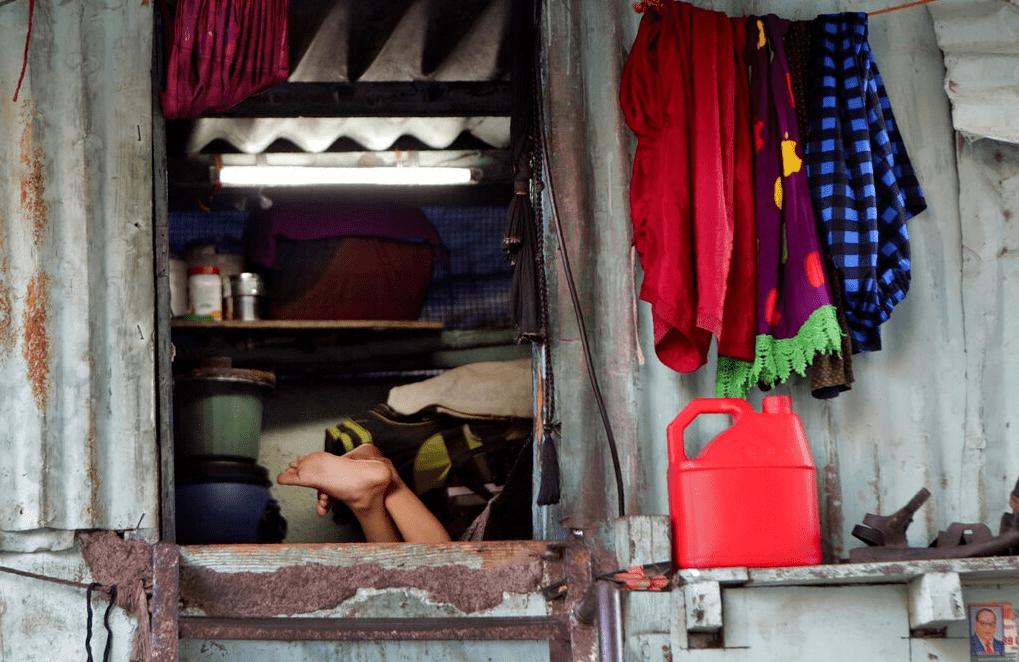 瞒不住了？！疫情最大的黑洞，这个国家可能导致疫情爆发