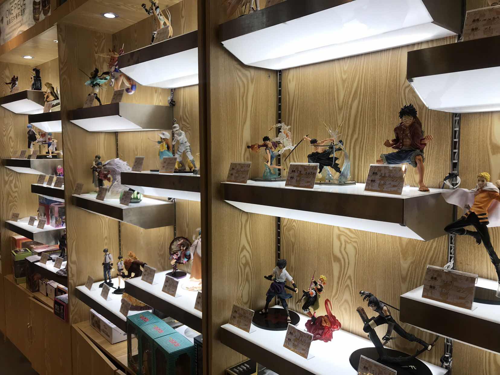 动漫手办市场捡漏,动漫手办售卖