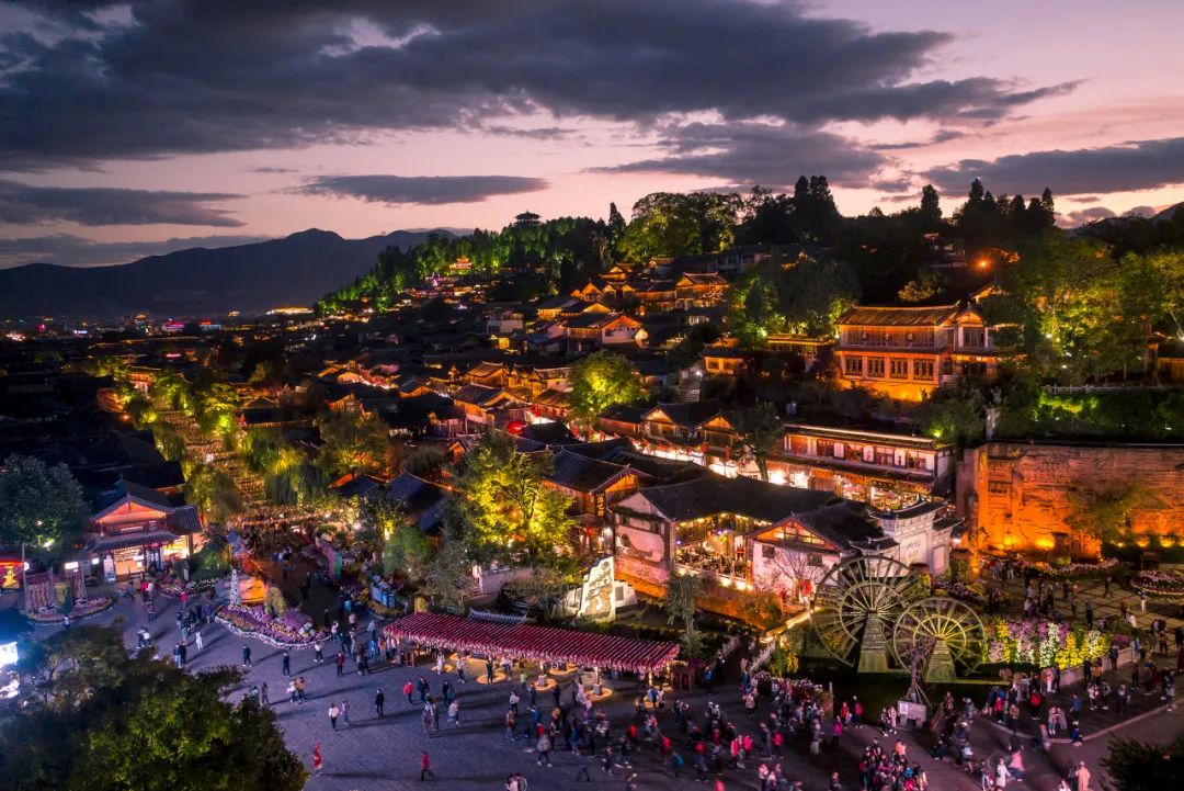 丽江是一个让人念念不忘的地方,丽江一个充满诗情画意的地方