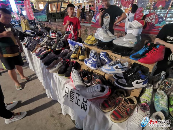 泉州摆地摊鞋批发,晋江16元鞋子批发市场