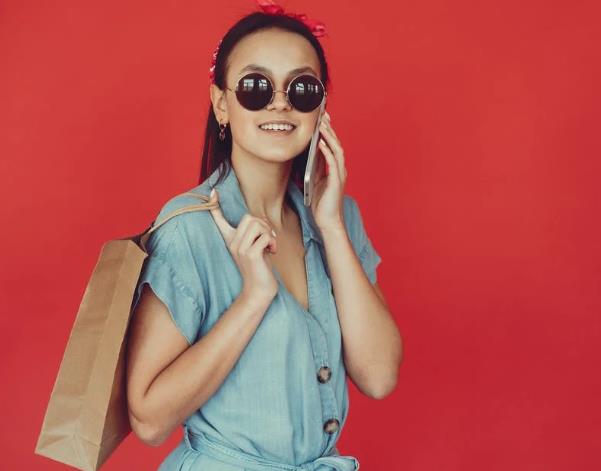 女孩子的消费观要买多少东西,当代女生普遍的消费观