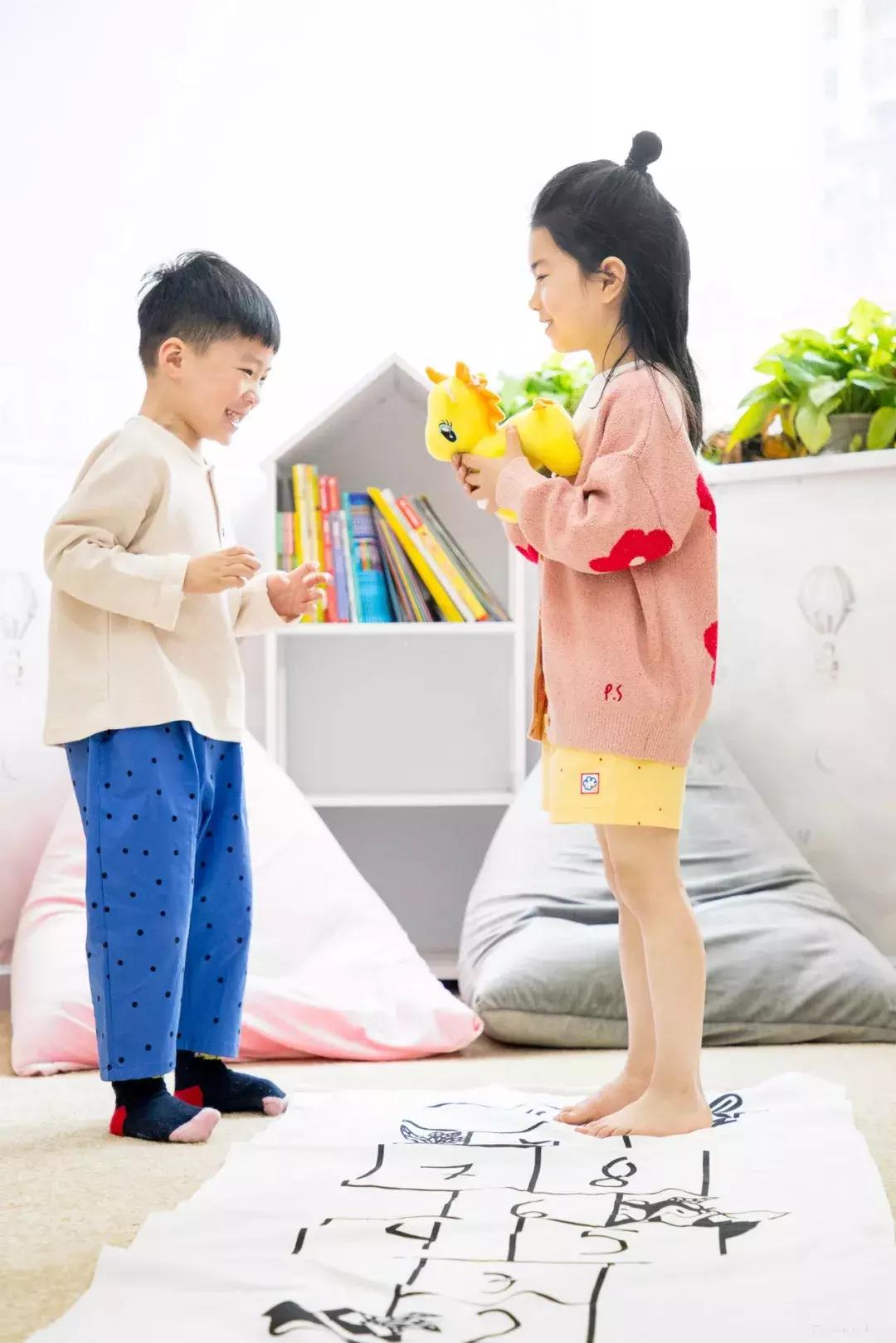 武汉一楼大厅儿童展,武汉金地广场儿童走秀