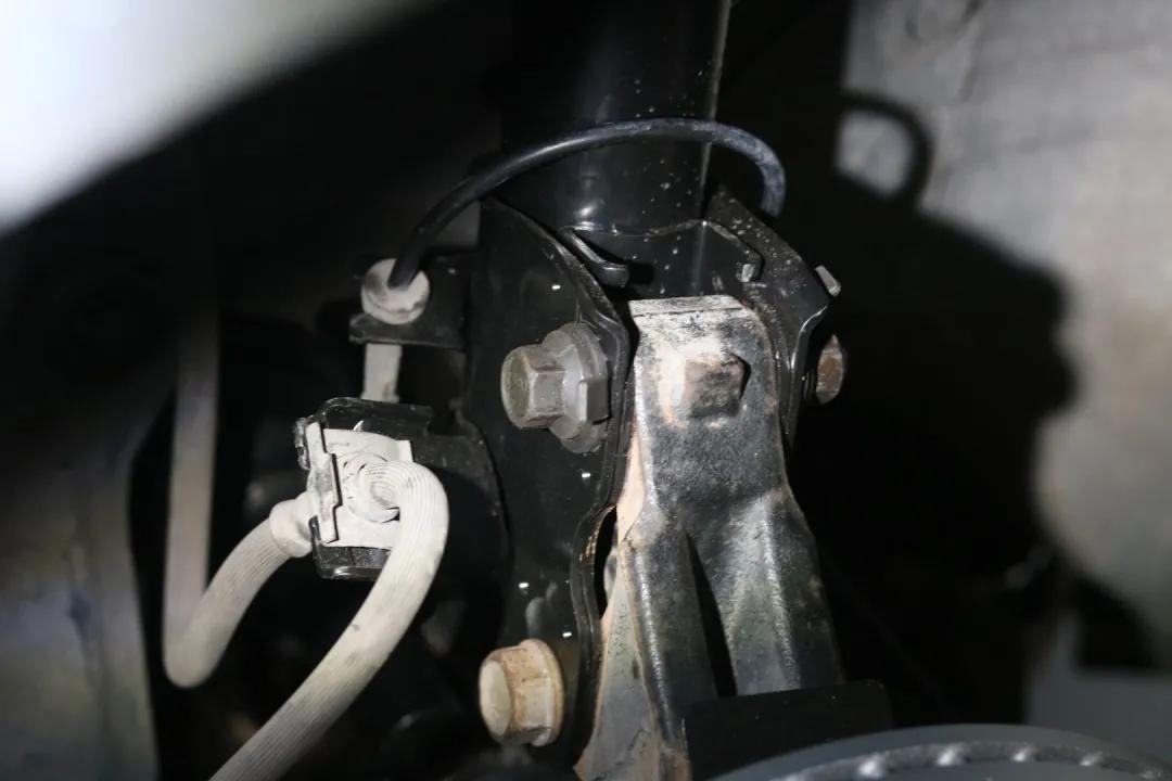 怪兽修理车,怪兽车维修视频