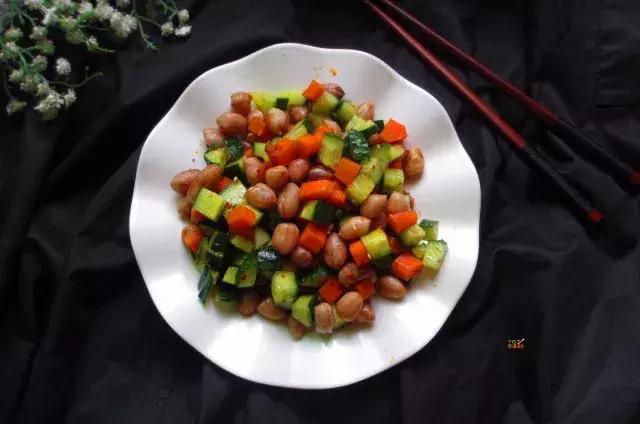 黄瓜做法正宗又脆又好吃,做法简单又营养黄瓜的神仙吃法