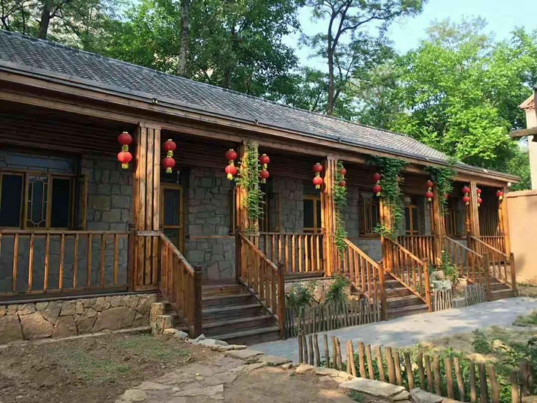 灵山秀水度深秋,灵山秀水堪称世外桃源