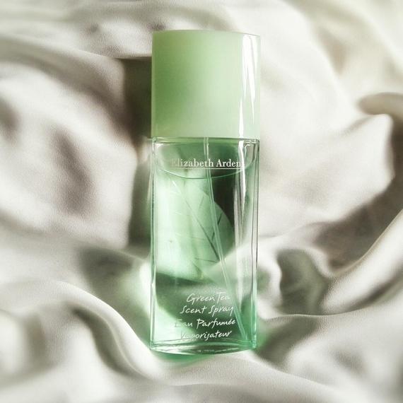 适合冬天的香水推荐,女人必买的十种香水推荐一下