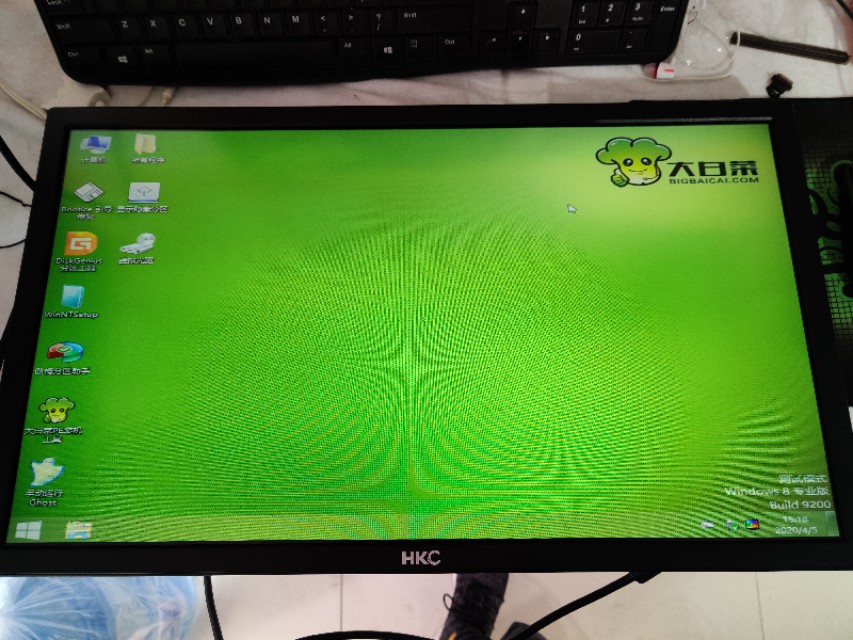 1600元以内显示器推荐,1600元的显示器电脑