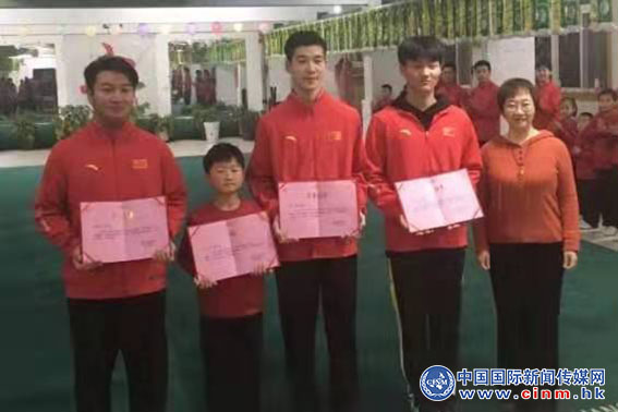 武术展演迎新年,郑州体校武术训练队