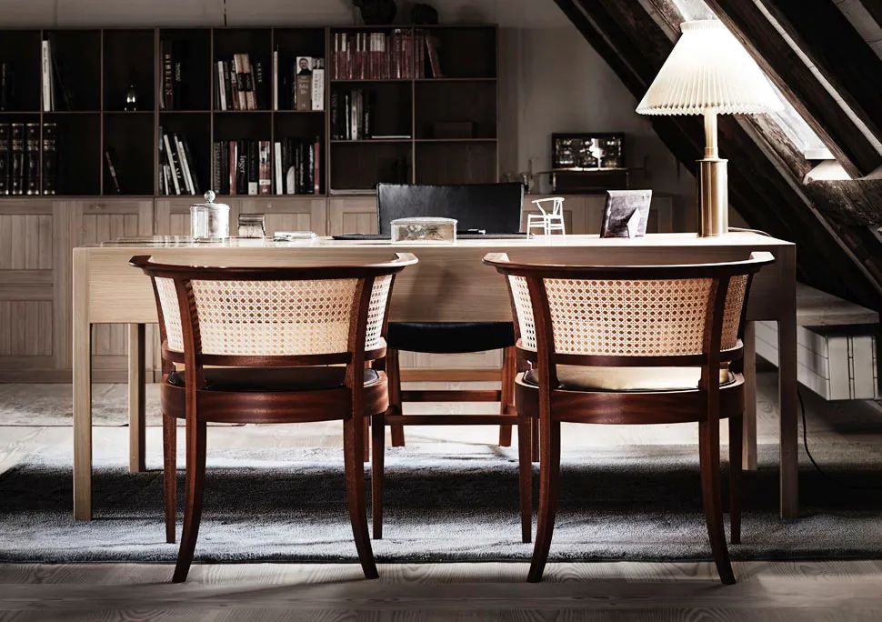 CarlHansen主理人的家：他买了一座古堡放丹麦现代设计家具