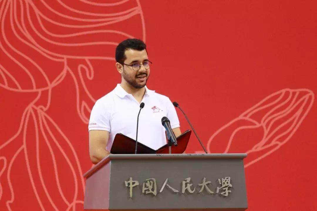 毕业季开启新的人生征程,扬帆起航的毕业季