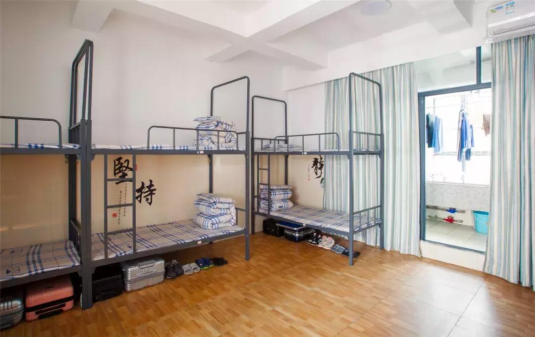 深圳前十中学宿舍,深圳四大高中宿舍图