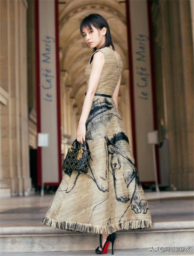 小个女生怎么穿更显高?快向王子文、沈月取经,会穿比例就是好