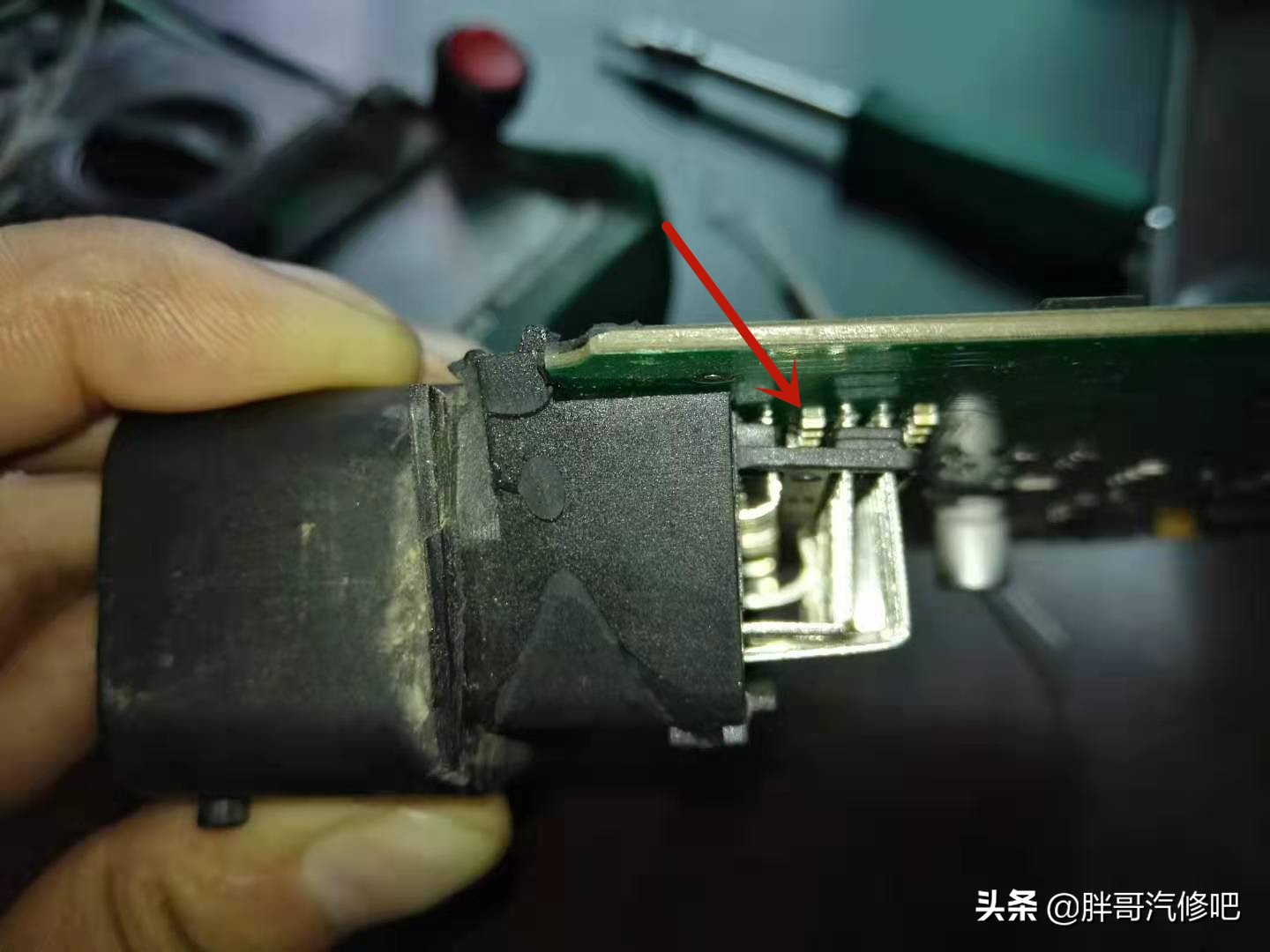 燃油过稀故障灯亮怎么解决,燃油过稀故障码