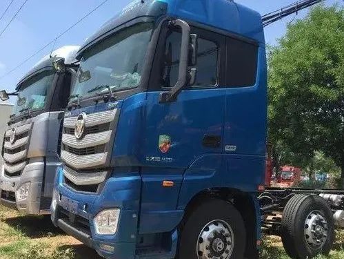 18款解放jh6500马力牵引车怎么样,解放j7对比欧曼est汕德卡旗舰高栏