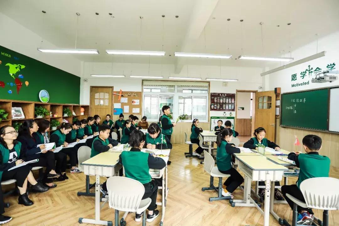 探校|金水区这家私立小学，竟敢说分数、兴趣双保证！