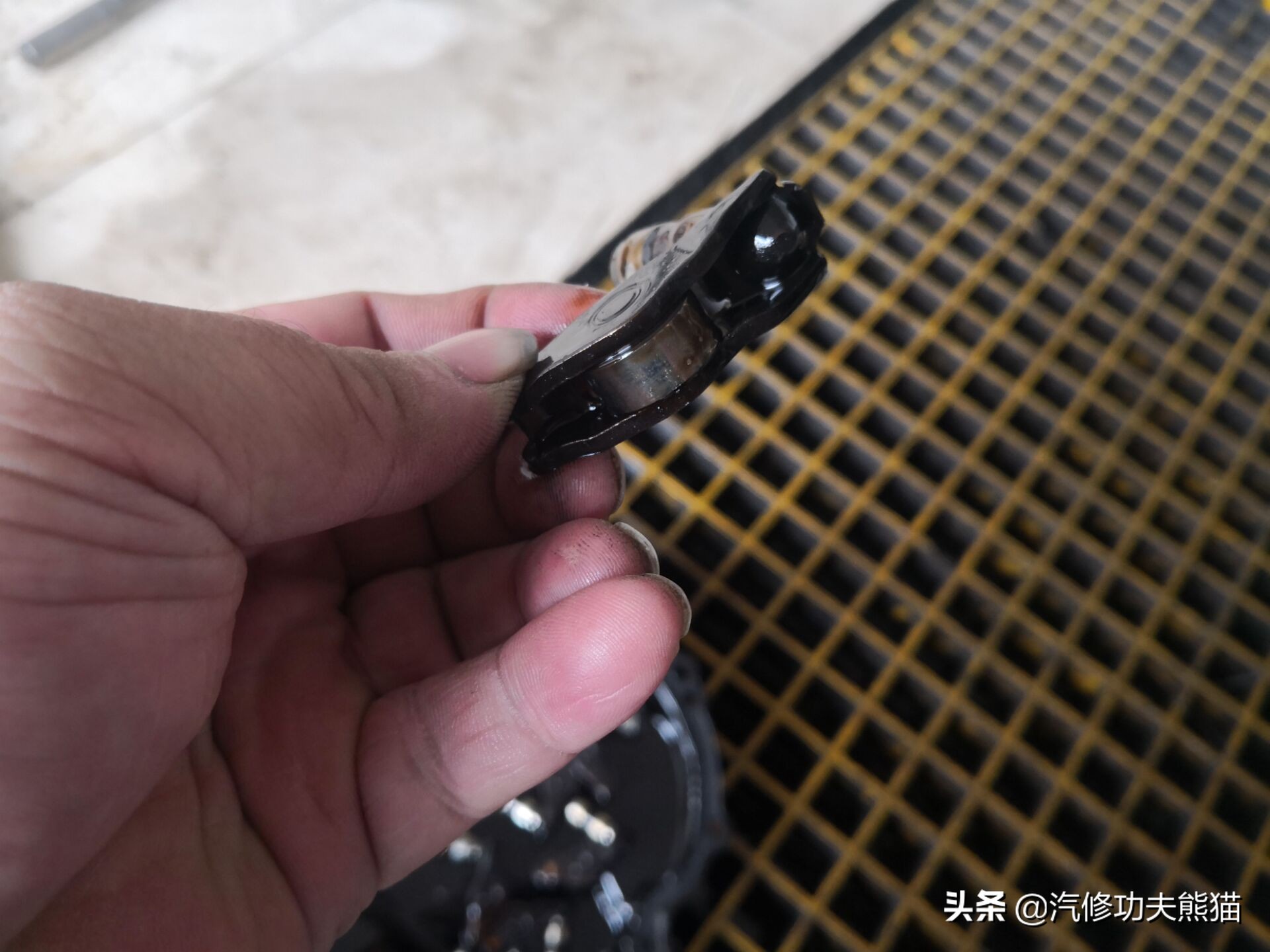 大众途观发动机烧机油维修多少钱,2010款大众途观严重烧机油