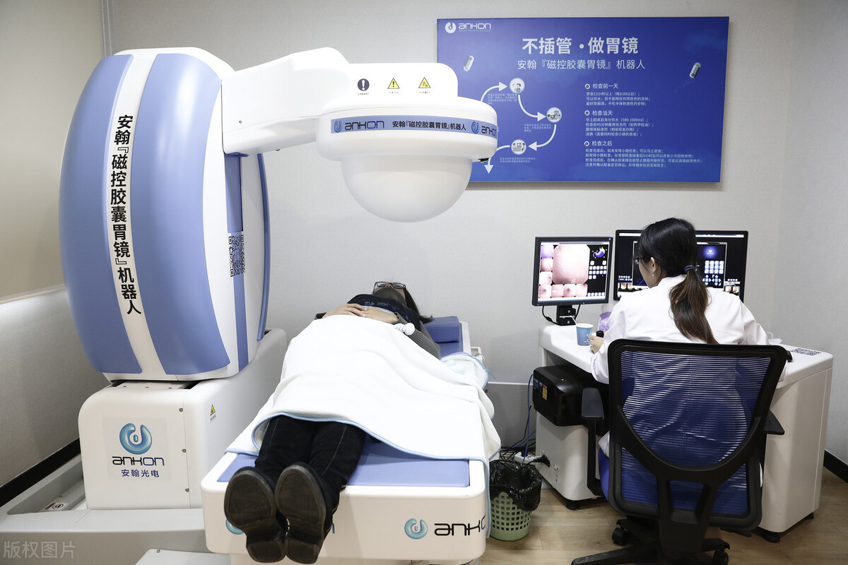 无痛胃镜和胶囊胃镜哪个比较好,胃镜检查是无痛胃镜还是普通的好