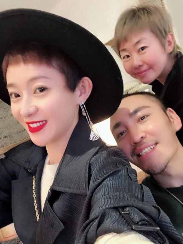 美在当下I公司简介——中国首家女性价值成长商学院