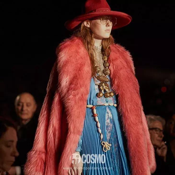 杜鹃吊带裙穿搭,杜鹃轻盈半身裙