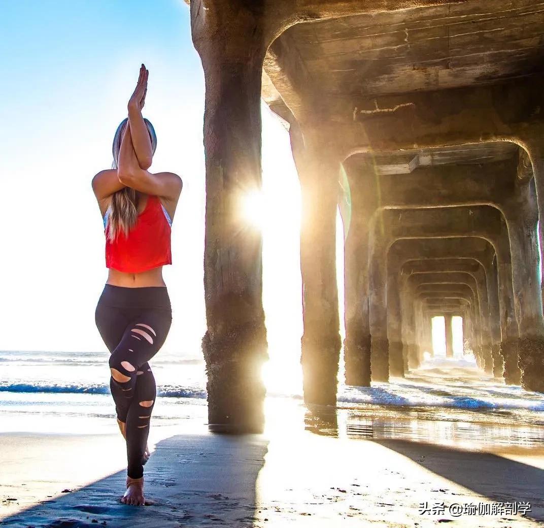 瑜伽瘦拜拜肉的最快方法,消除蝴蝶拜拜肉的瑜伽动作