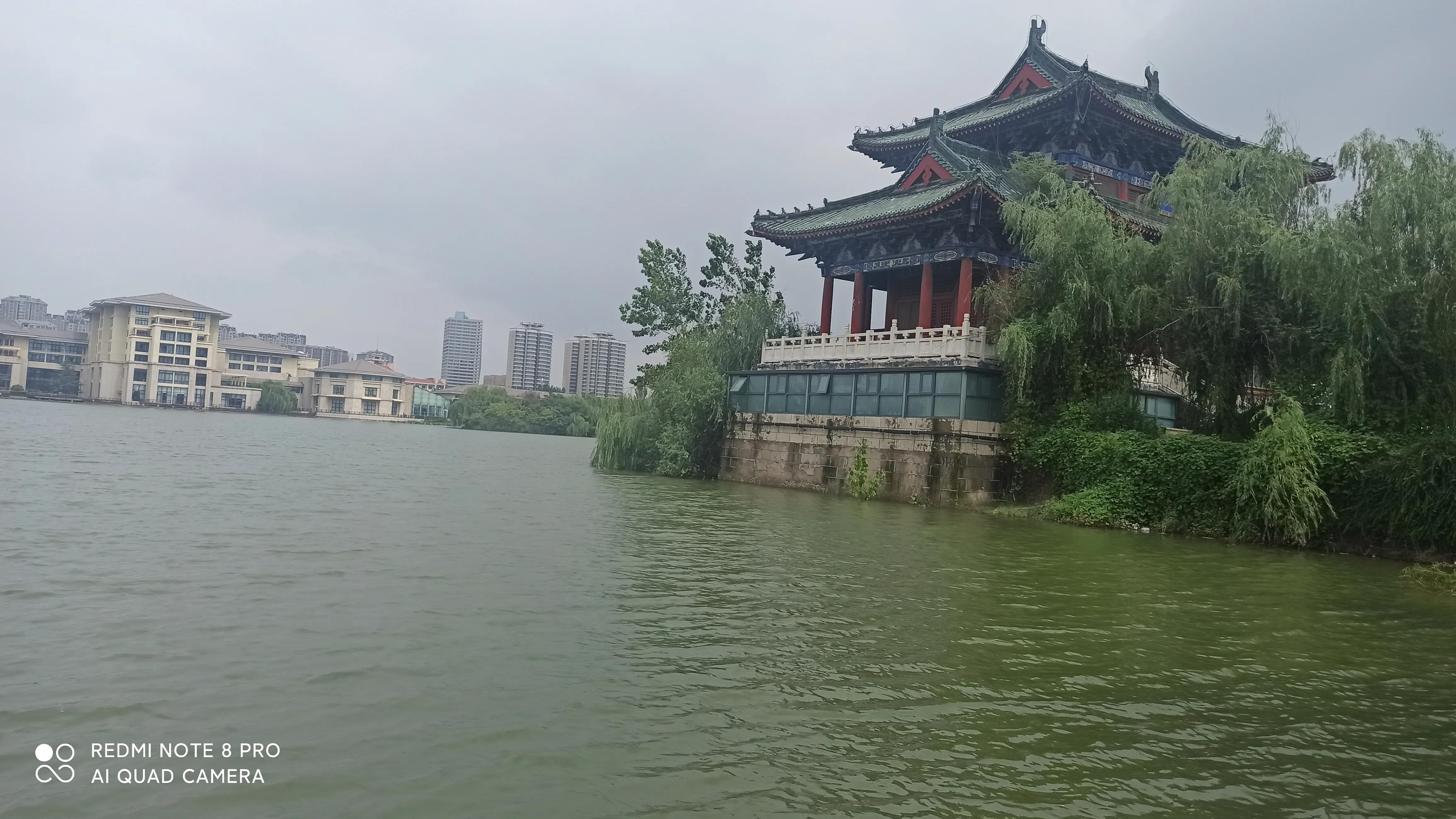 金秋雨后金明池遗址