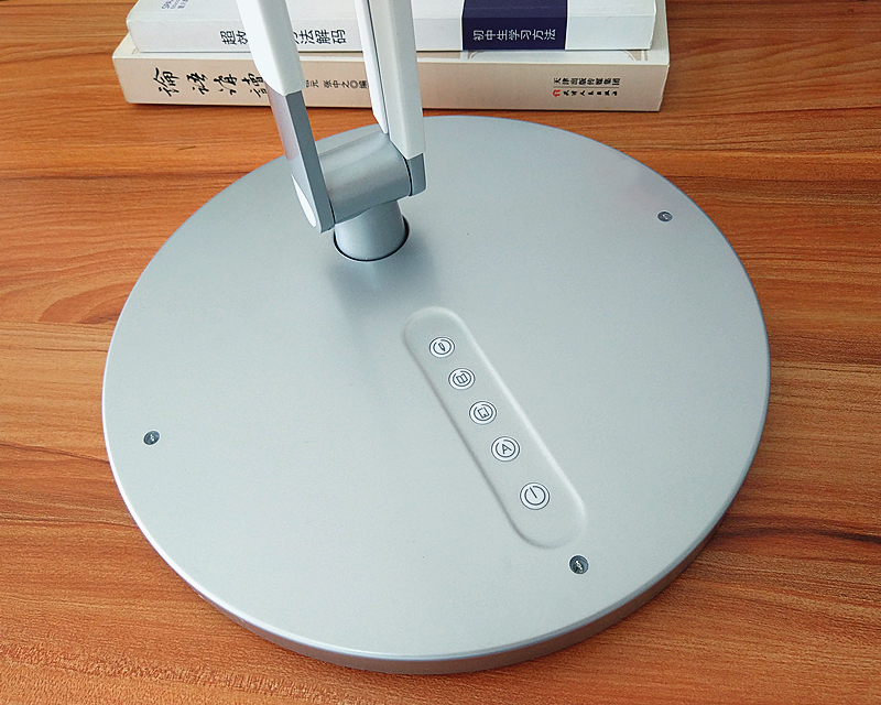 防近视的护眼灯,防蓝光护眼灯测评