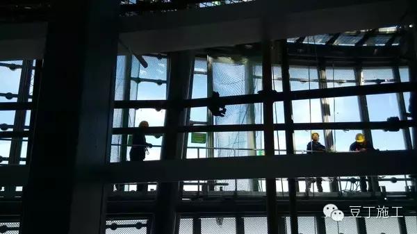 这个工程师的施工日志火了！记录的是超级工程上海中心施工过程