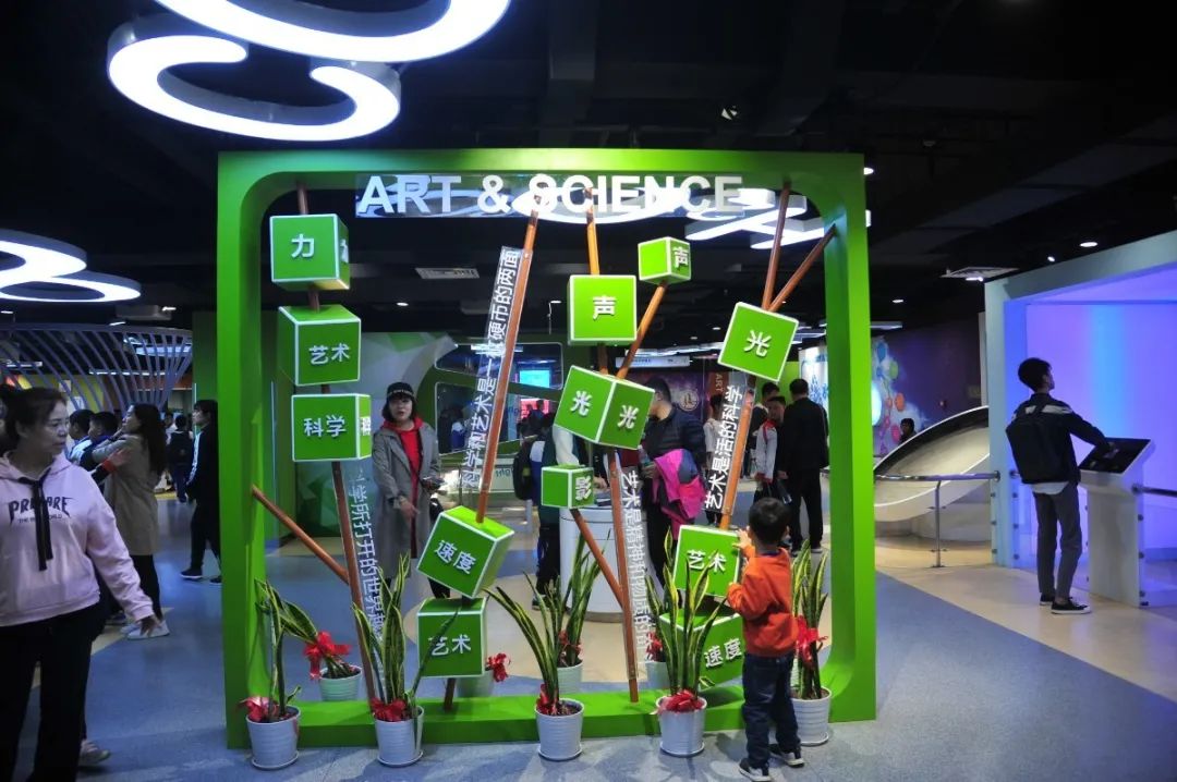 免费！森林物语•虫现江湖，“热带雨林”空降济南！