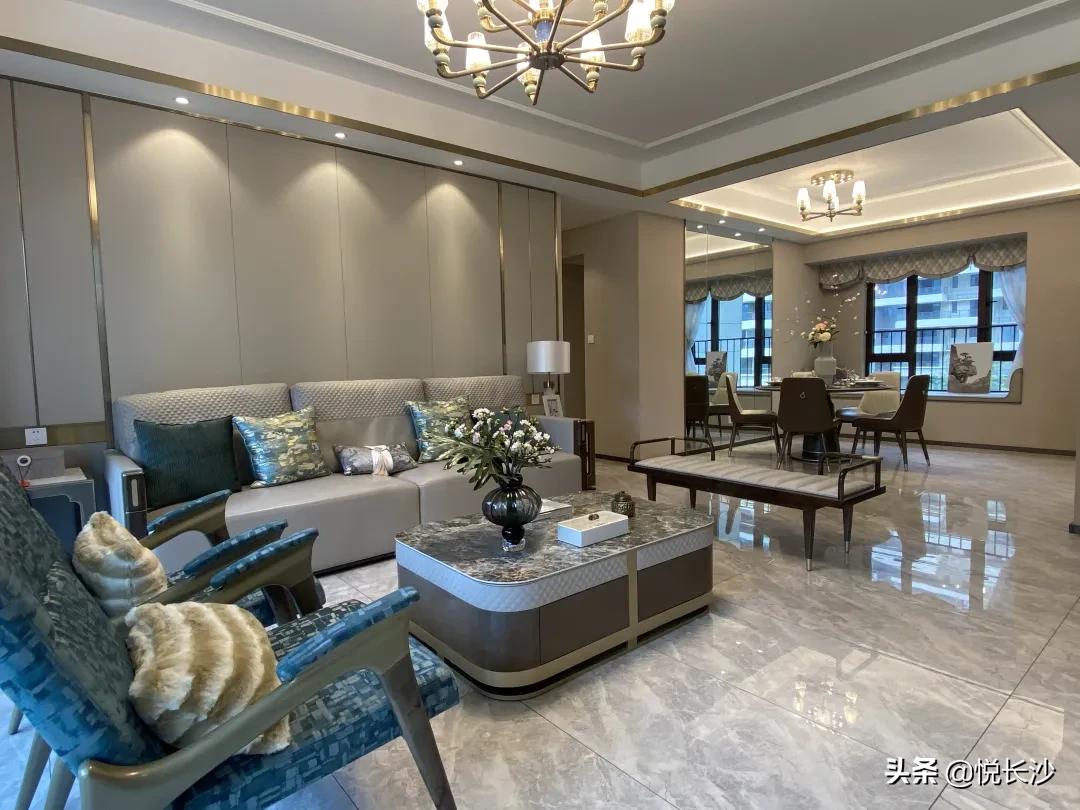 坚挺！高铁西限价首次破万！7字头现房大平层，踩在风口上