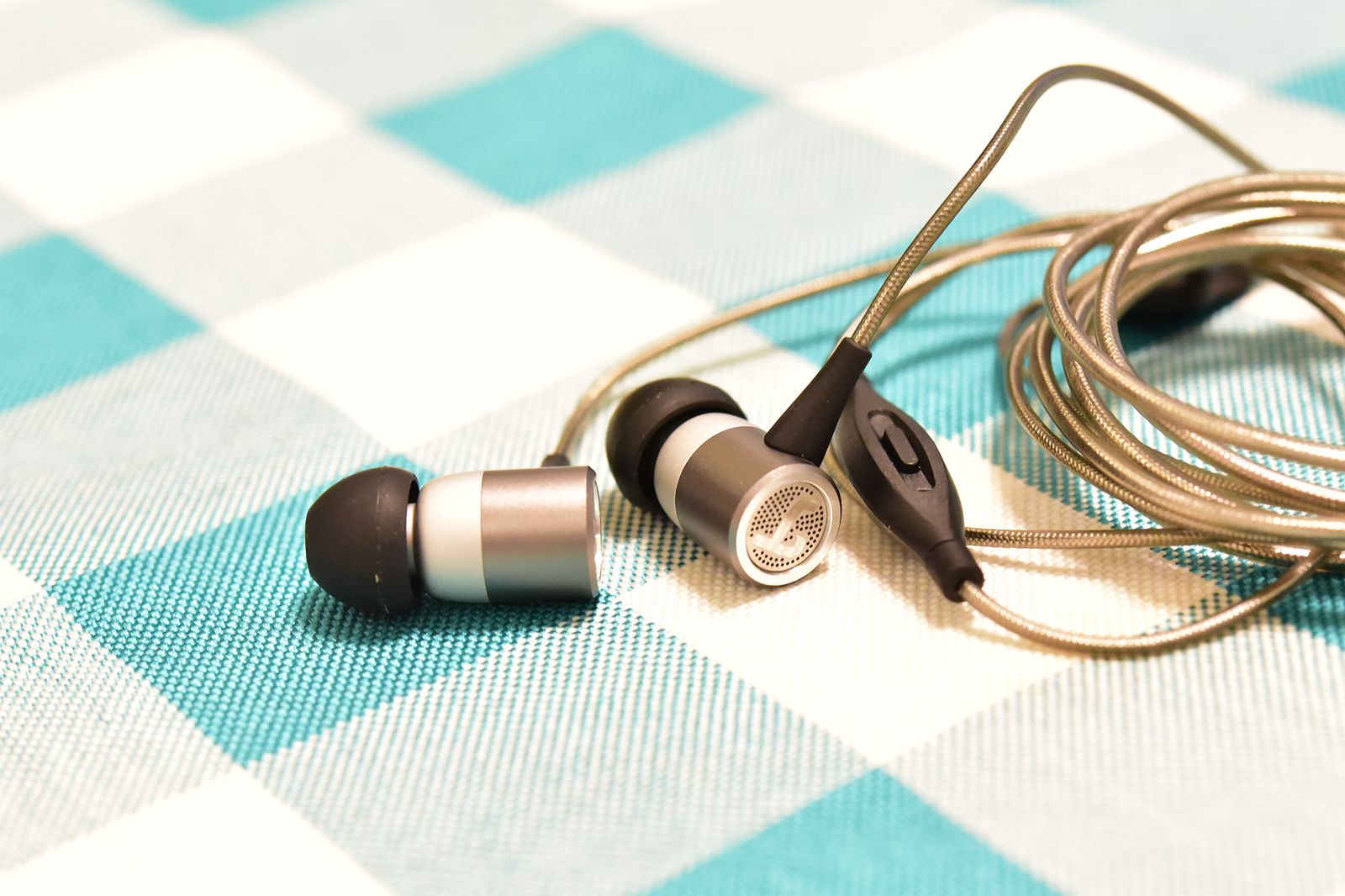 森海与拜亚谁的低频好,森海塞尔cx300和cx300ii