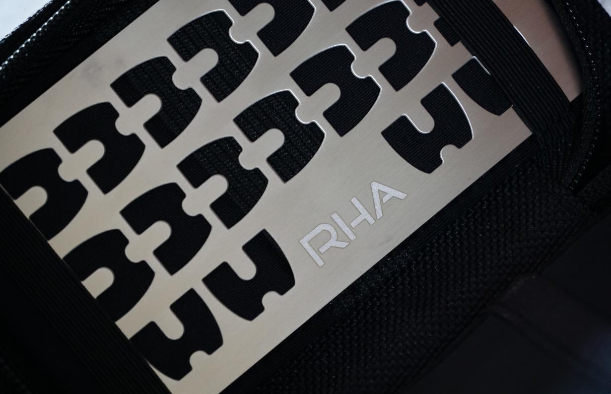 世界顶尖入耳式耳机,入耳式平价监听耳机测评