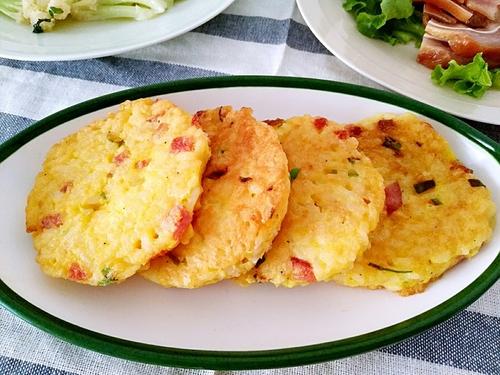 剩米饭和鸡蛋一起做法,只用剩米饭和鸡蛋做好吃的