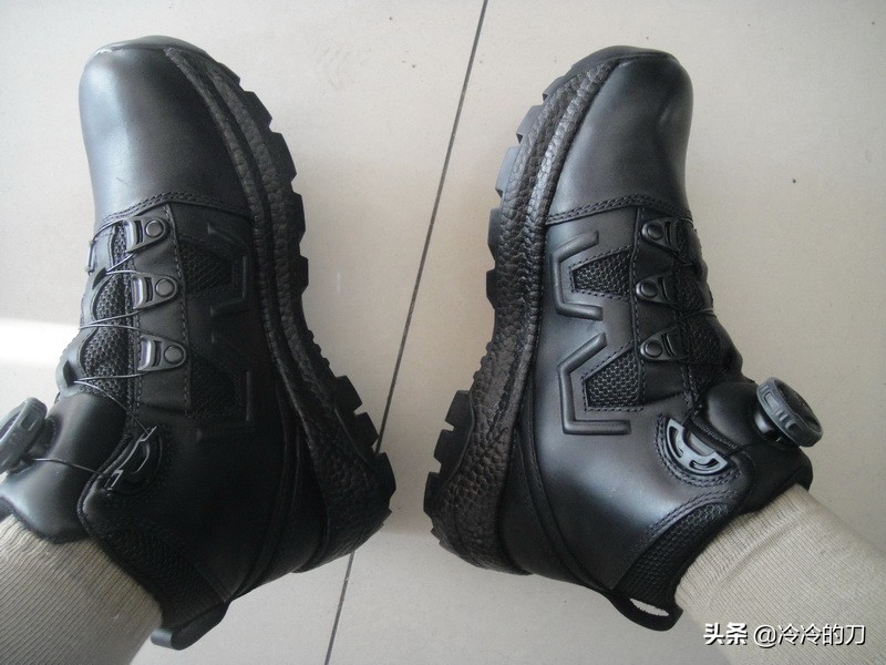 龙牙高帮战术靴夏季,军靴有多舒服