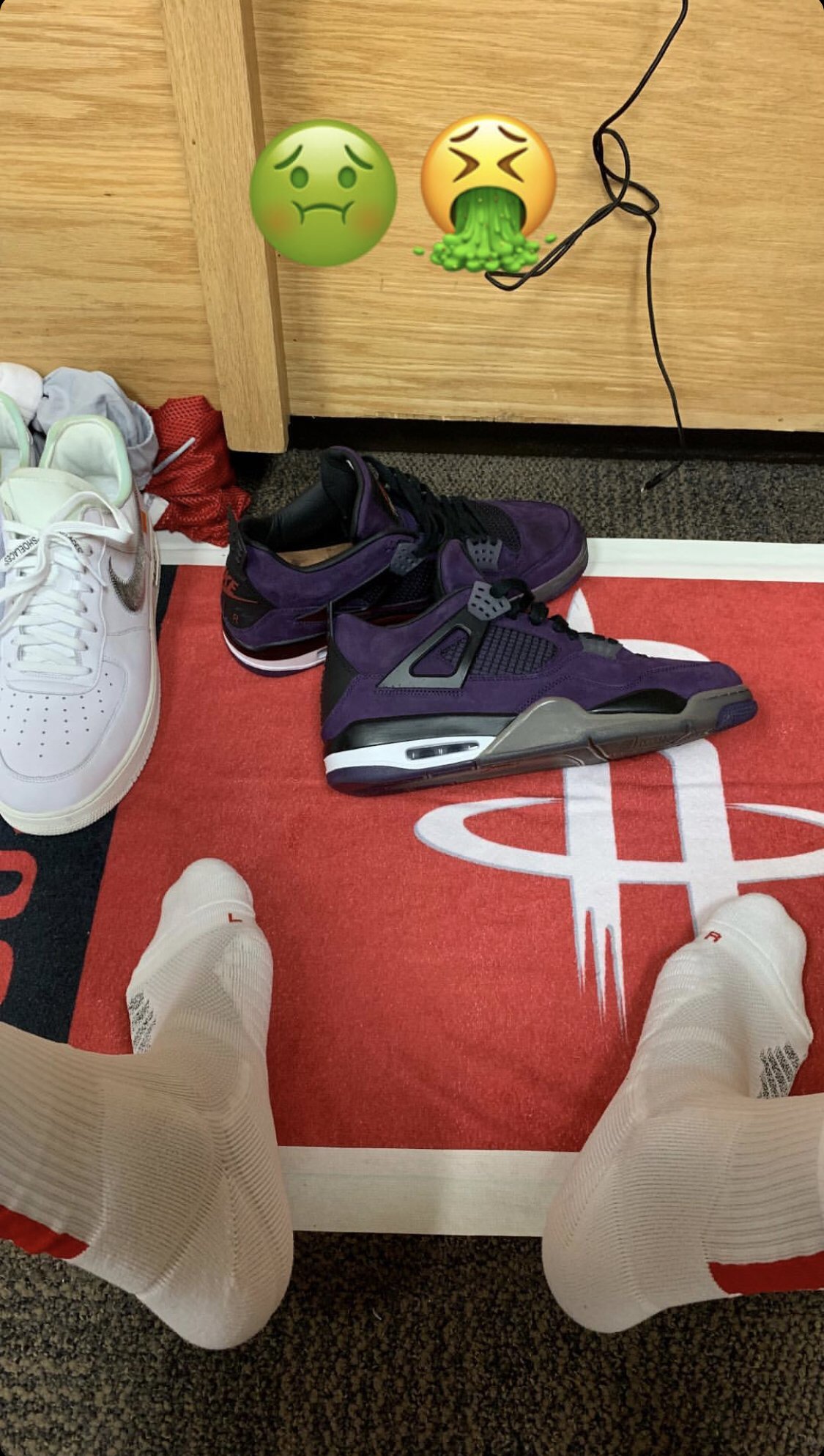 NBA今日球鞋精选：NIKE未来外线头牌“内战”塔克上脚稀有AJ4