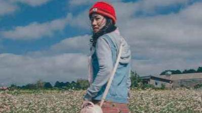 异性朋友相处的最高境界：友情之上恋人未满，不常联系却相伴一生