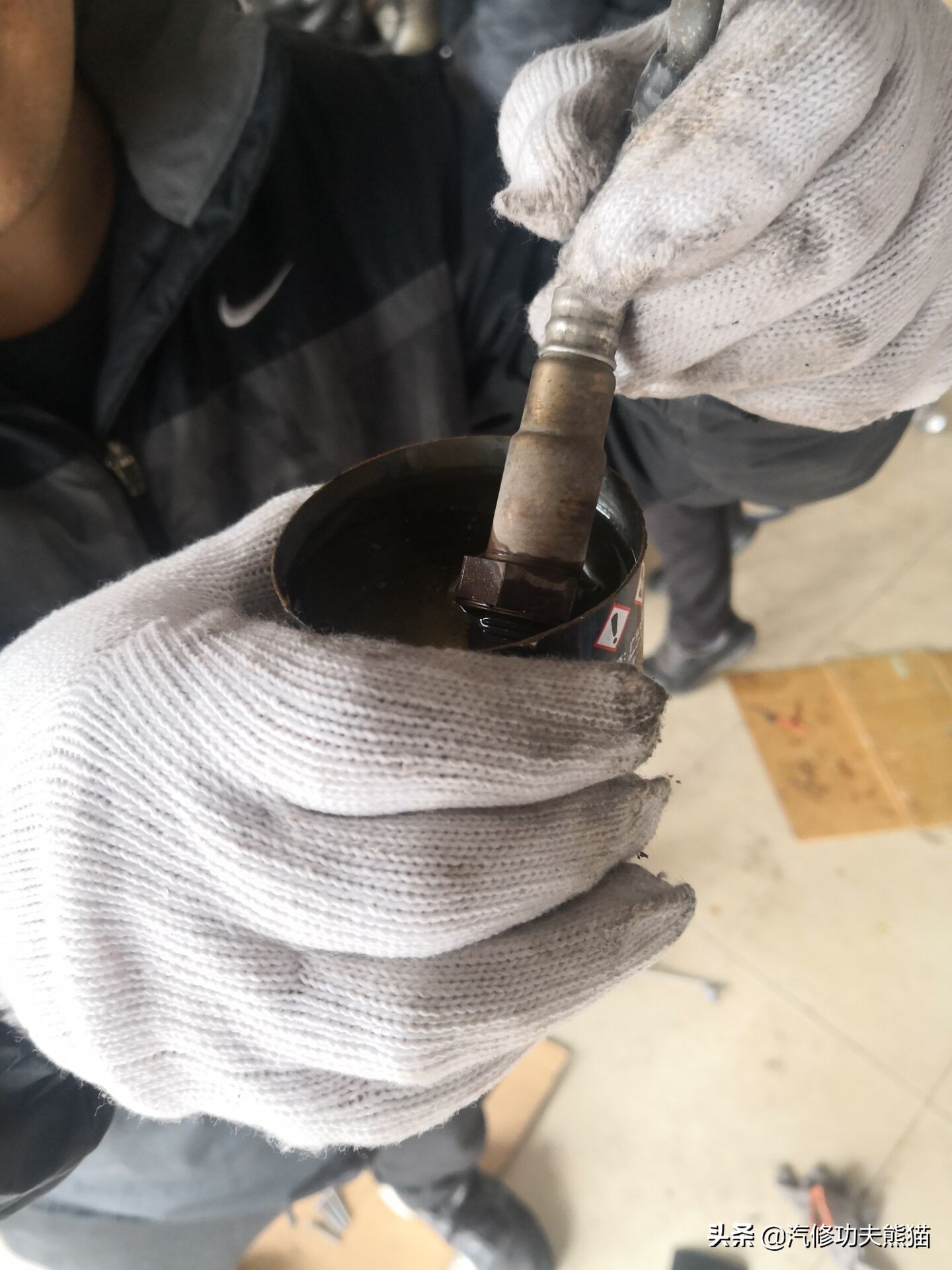 斯柯达明锐2010款2.0烧机油吗,09款斯柯达明锐1.6烧机油怎么解决