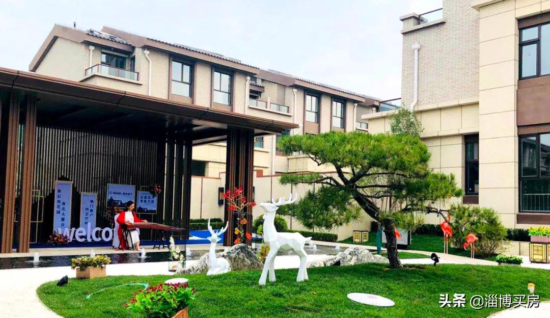 千亩湖居城邦,大城已成,十年匠心筑居,品质鉴证美好生活