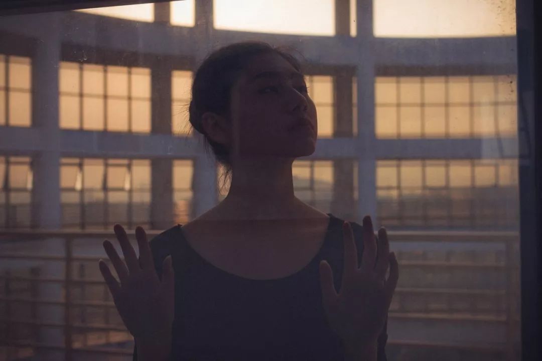 叫醒,哄睡,陪玩……中国超2亿单身,正在悄悄享受这些服务