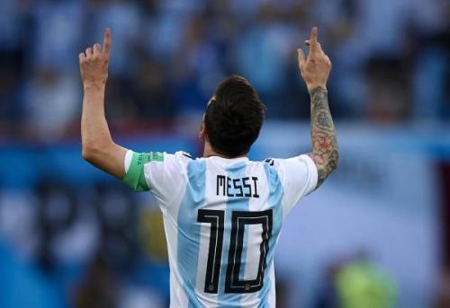 抨击梅西,批判梅西